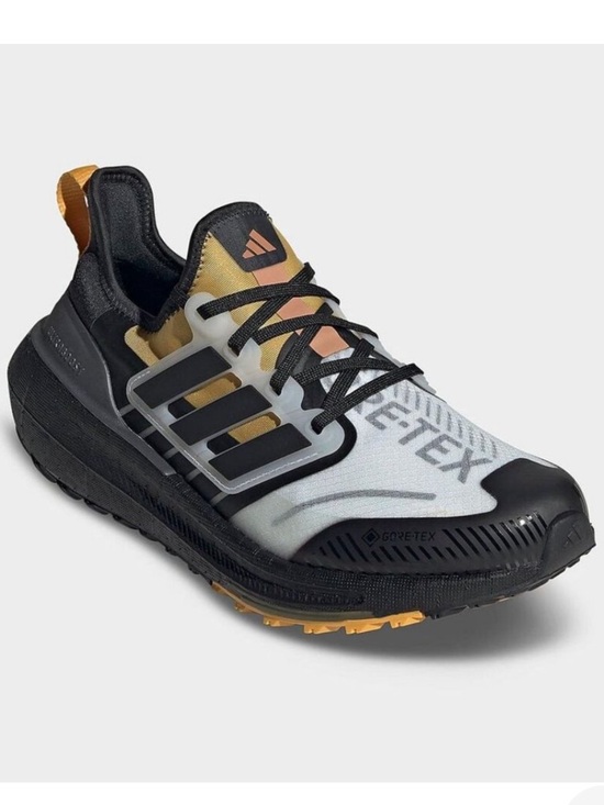 adidas Shoes - ADIDAS UltraBoost Light GORE-TEX Women’s 7 EUC